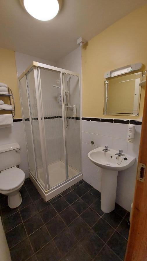Hotel Clancys Of Glenfarne Esterno foto
